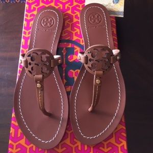 Tory Burch Mini Miller Gabriel flat thong sz 7 NIB